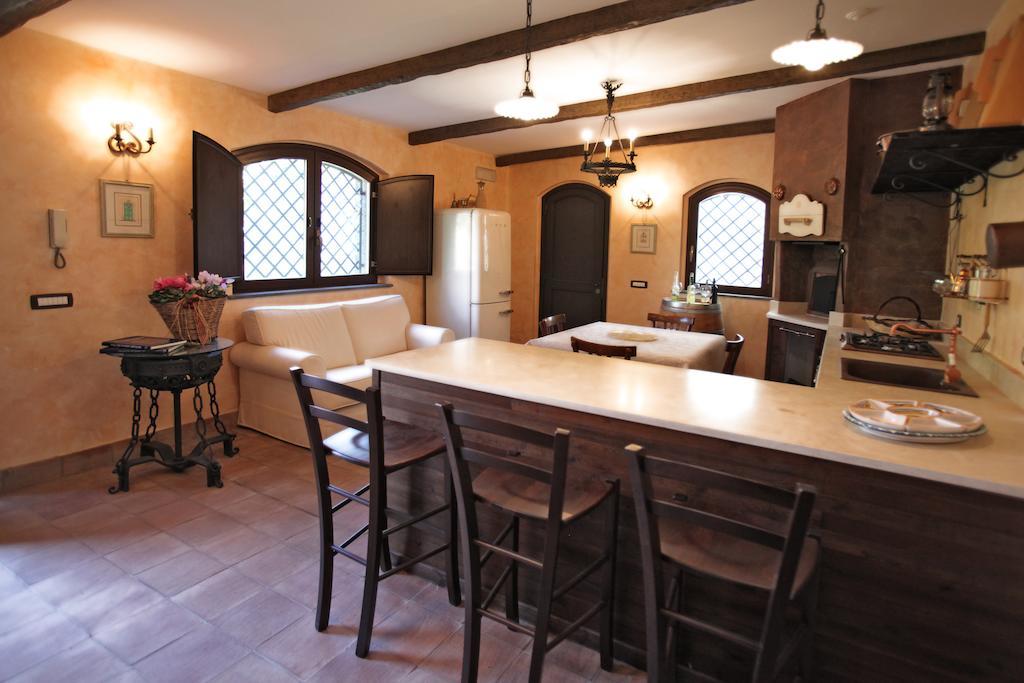 A Casa Di Ludo - & Short Lets Appartement Catane